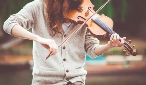 If you want your child to learn to play violin well, parents should know these points
