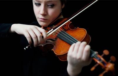 How to decide if there is no resonance and no concentrated tone when playing the violin
