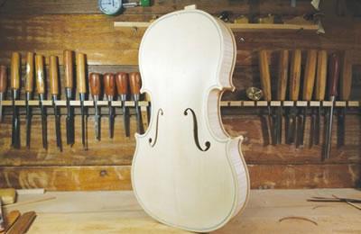 The influence of technological order on sound quality of violin
